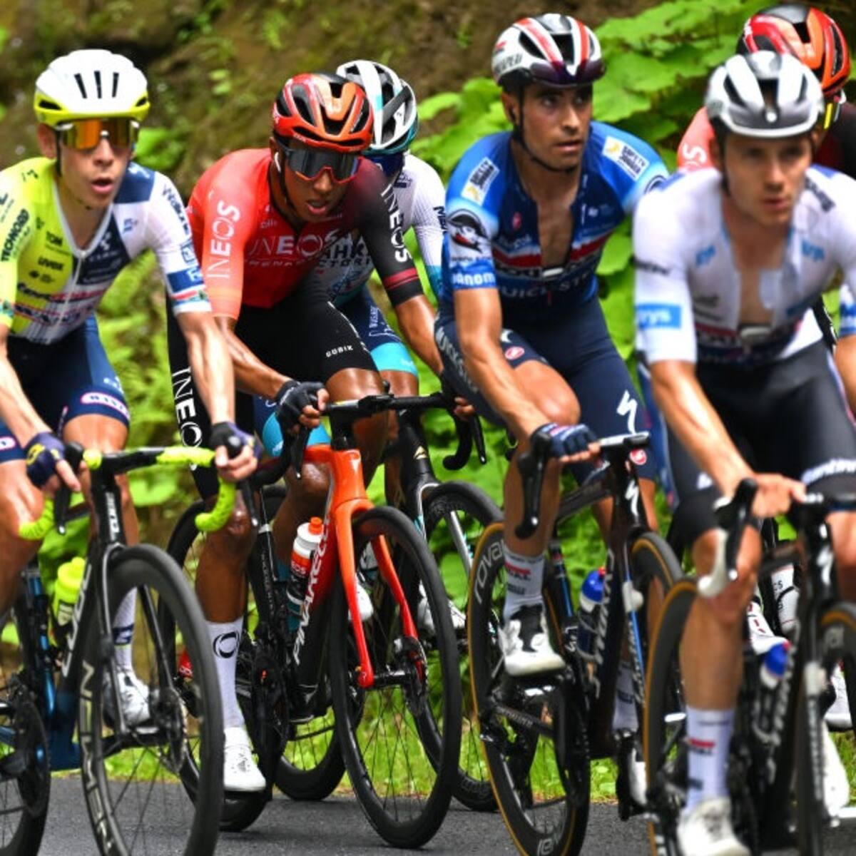 ¿Cuál fue el mejor colombiano en la etapa 11 del Tour de Francia?