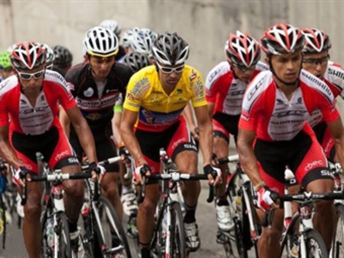 Vuelta Colombia arranca en Ecuador con un español y tres colombianos como favoritos