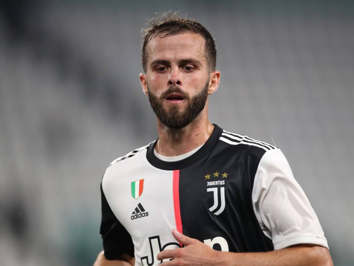 Barcelona ficha a Pjanic y Arthur llega a la Juventus