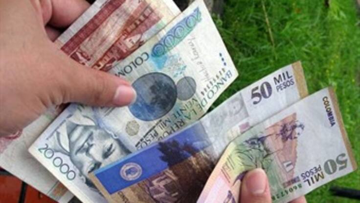 Empresarios y trabajadores buscan unificar propuesta para incremento del salario mínimo en 2012