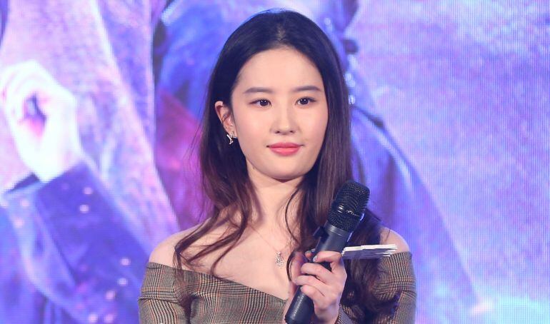 La actriz china Liu Yifei