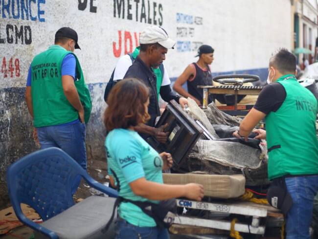 Intervienen chatarrerías por vender inmobiliario urbano robado