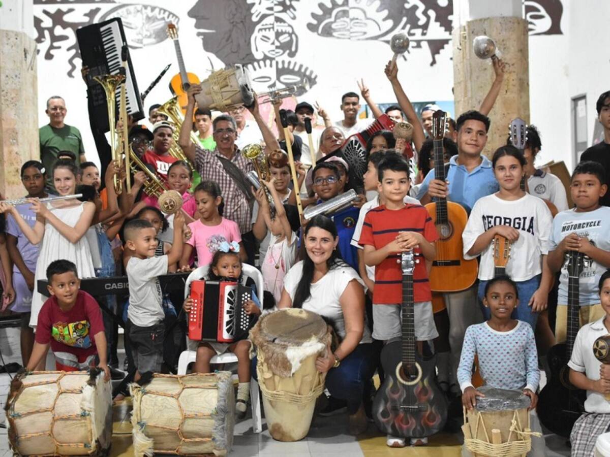 En Turbaco - Bolívar más de 700 jóvenes reciben formación artística y cultural