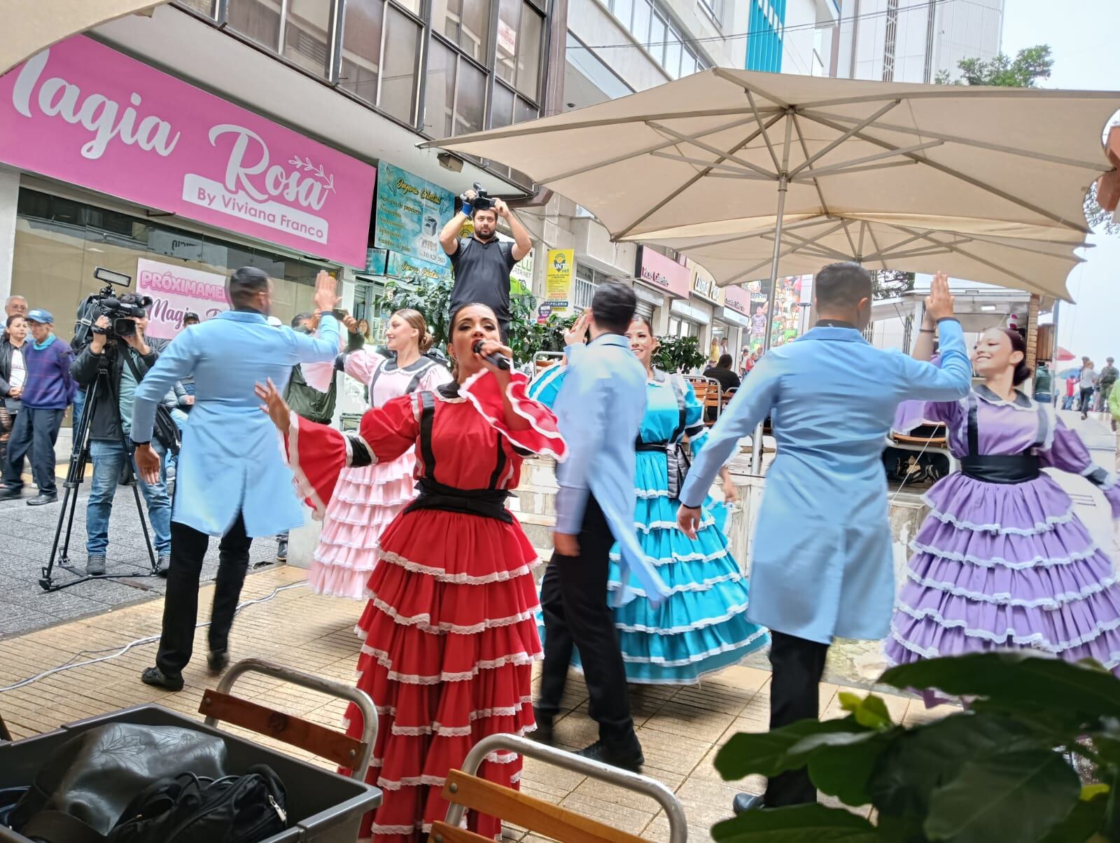 Jessica Jaramillo y el lanzamiento de su nuevo sencillo musical en Armenia. Como Tú Dices. Foto: Adrián Trejos