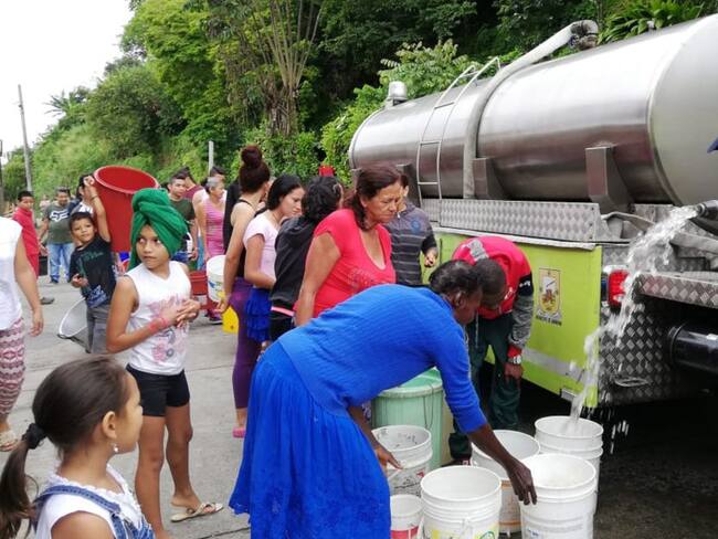 Con carro tanques están suministrando agua a los 45.000 habitantes de Montenegro