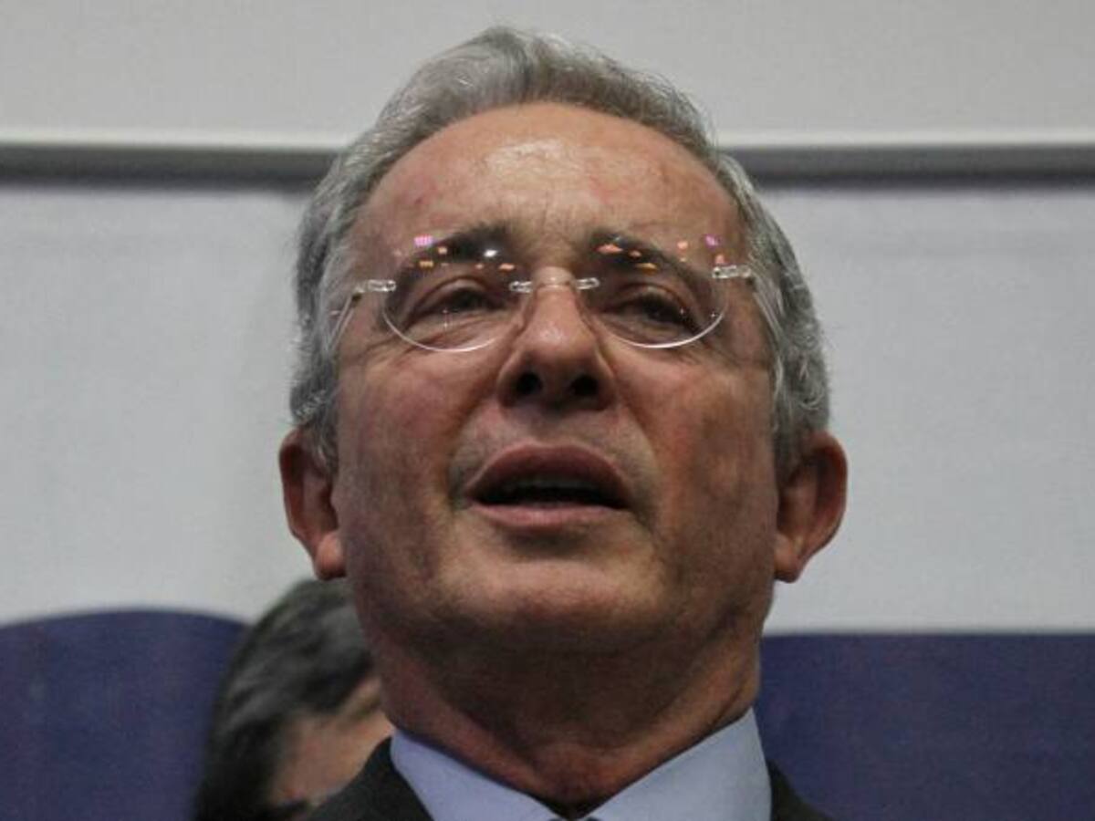 Aprobado impedimento de Álvaro Uribe para la JEP