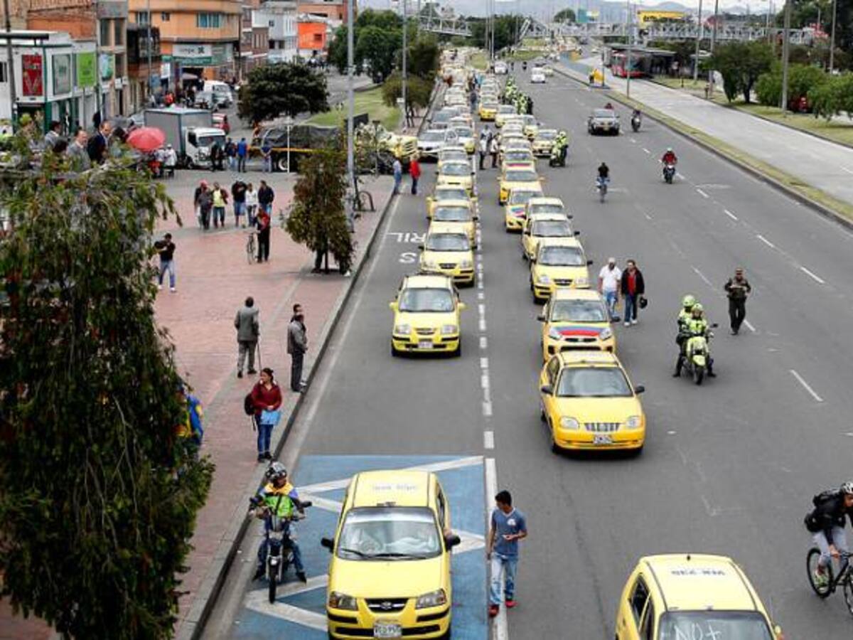 Regulación sobre taxis de lujo fue suspendida provisionalmente