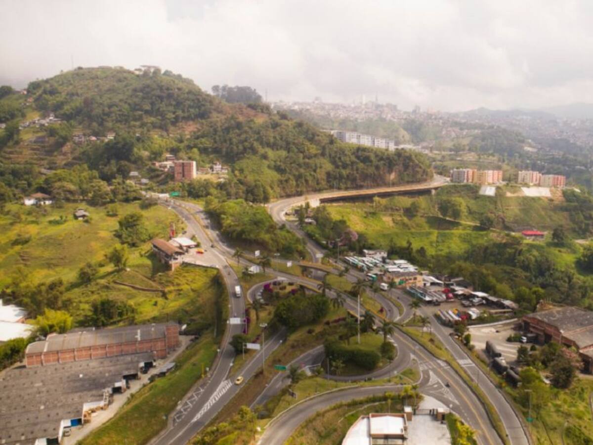 Instalarán 653 luminarias led en 17 kilómetros de Autopistas del Café