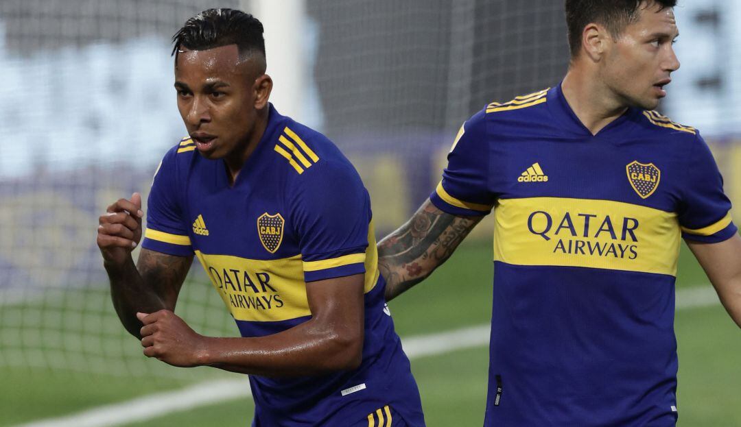 Sebastián Villa celebra su gol marcado ante Atlético Tucumán.