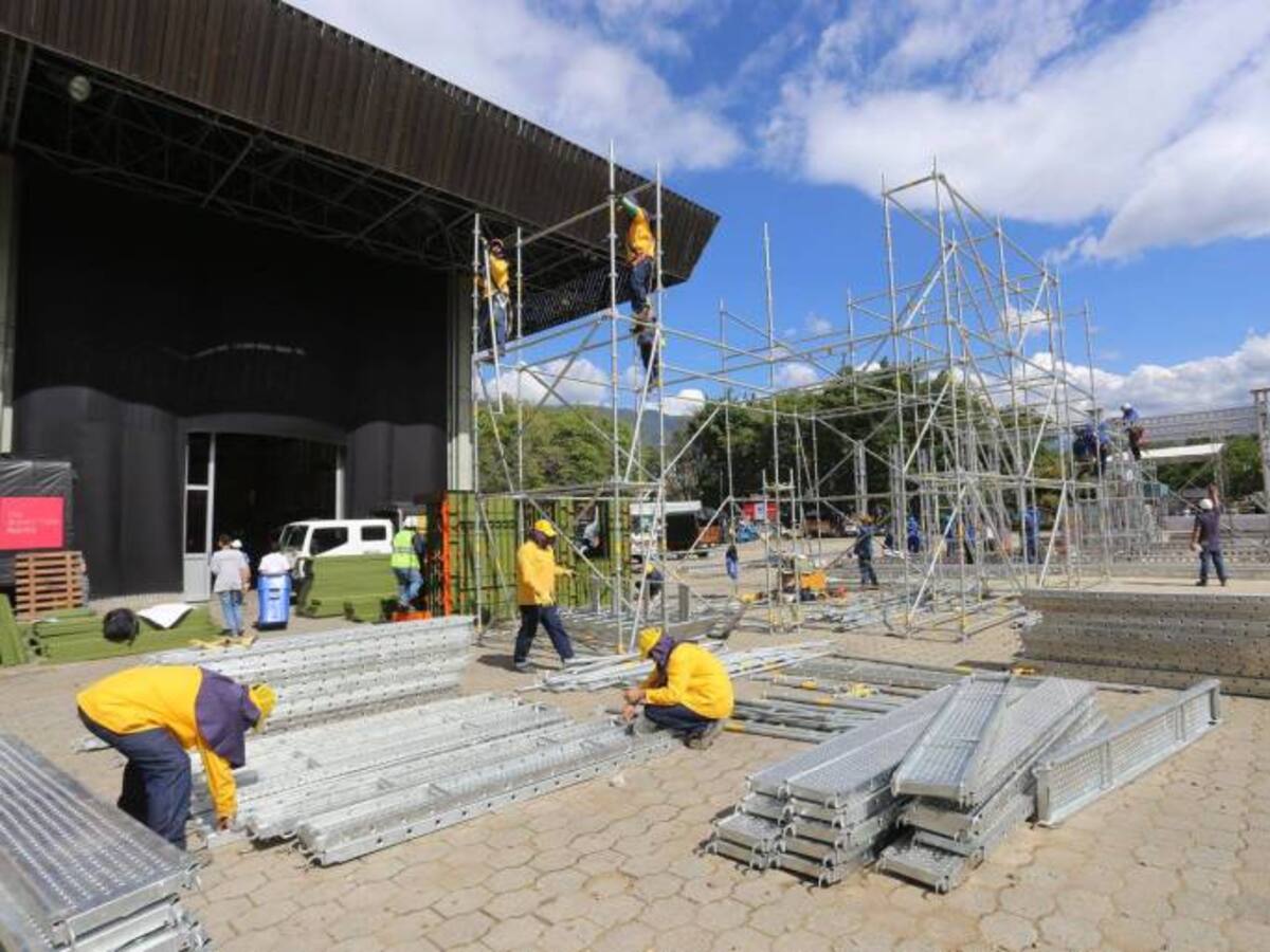 En Fotos: Así va el montaje de Expocamacol 2016