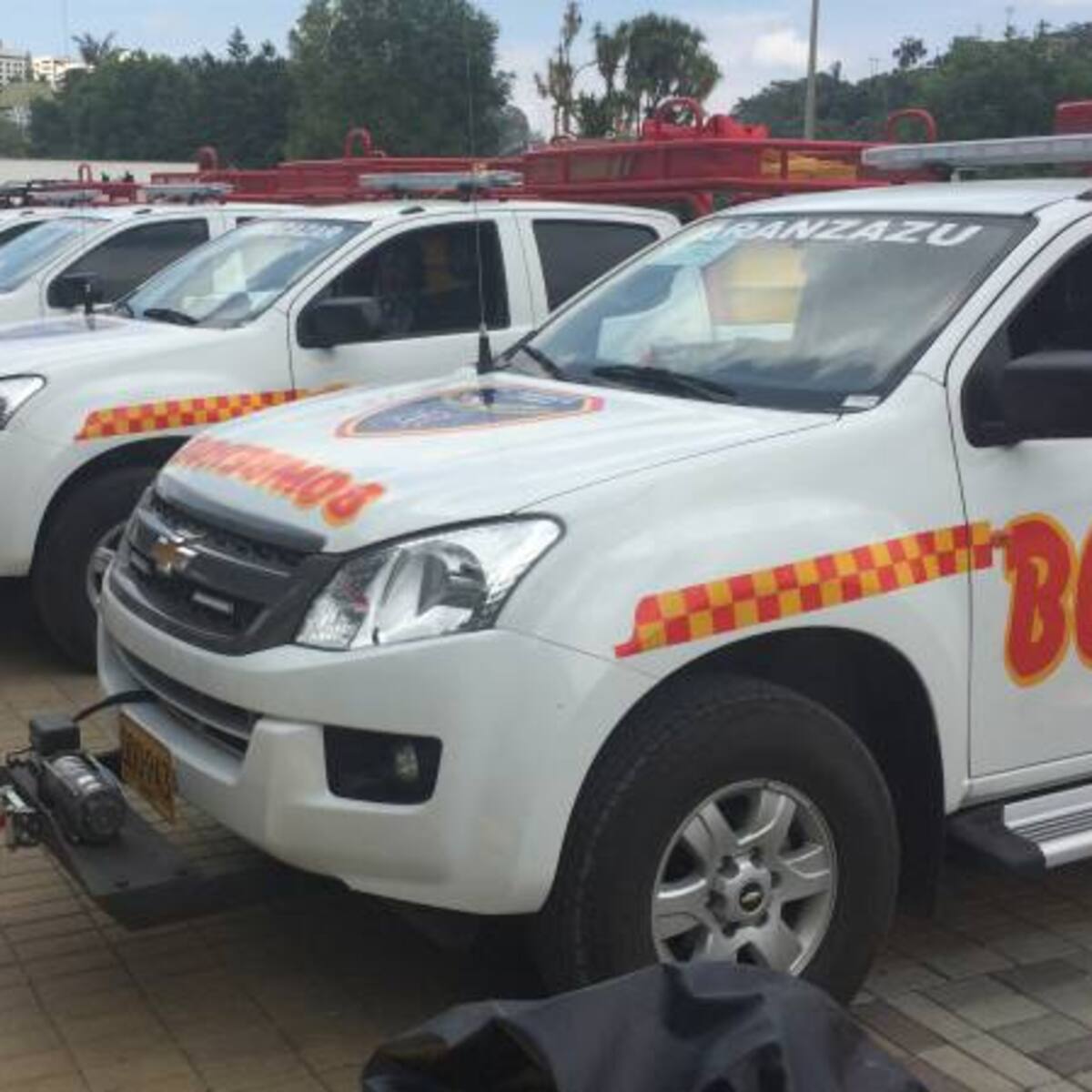 Fortalecen bomberos de Caldas para atender incendios forestales