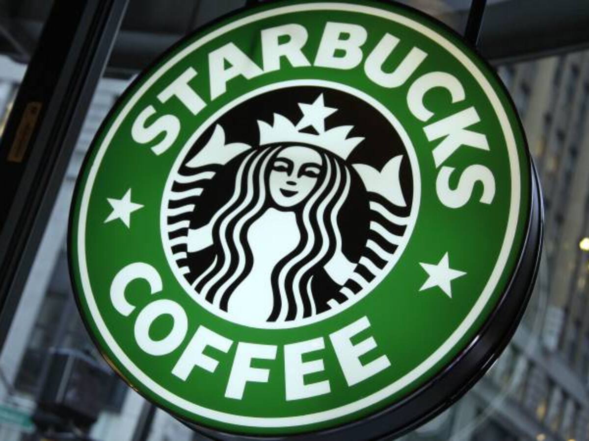¿Adulto mayor buscando empleo? Starbucks abrió convocatorias