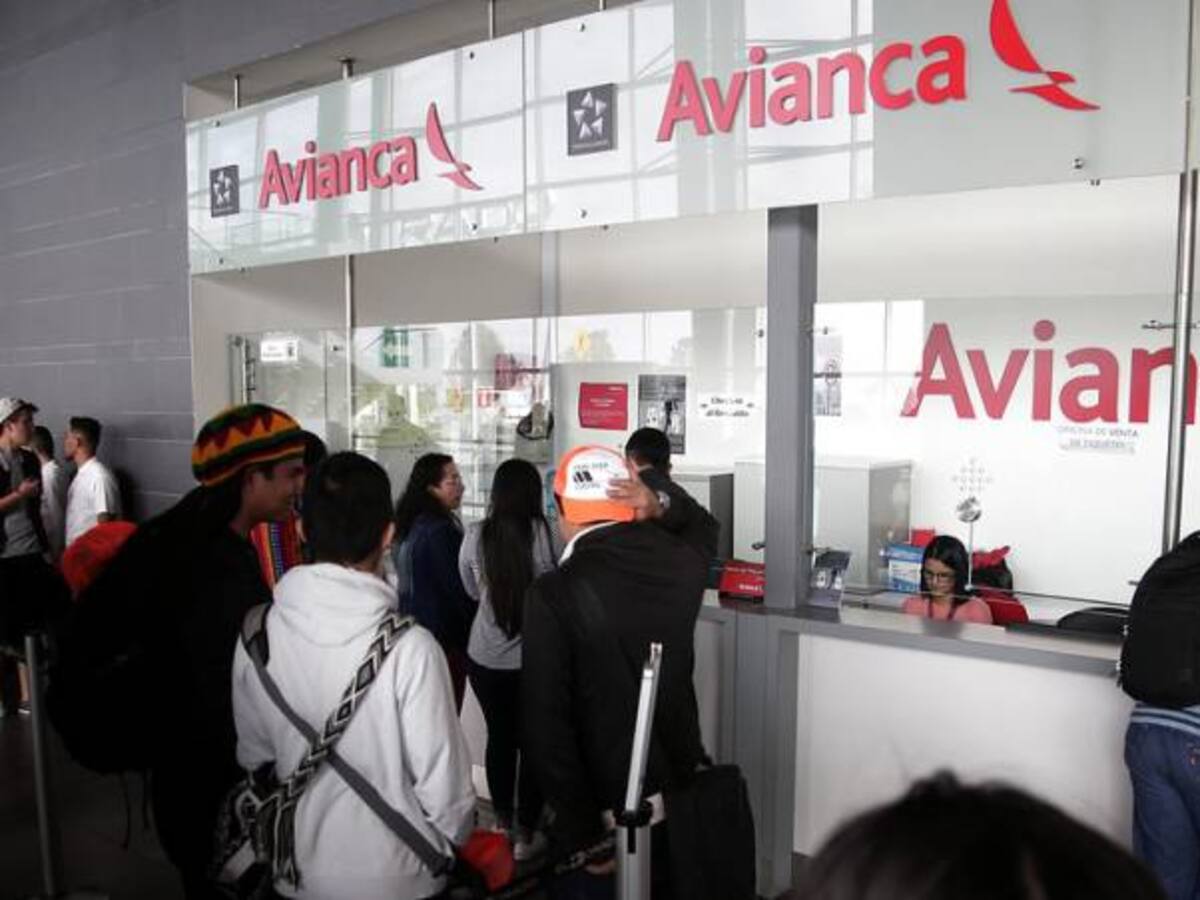 Avianca transportó 35.3% menos pasajeros que en octubre de 2016