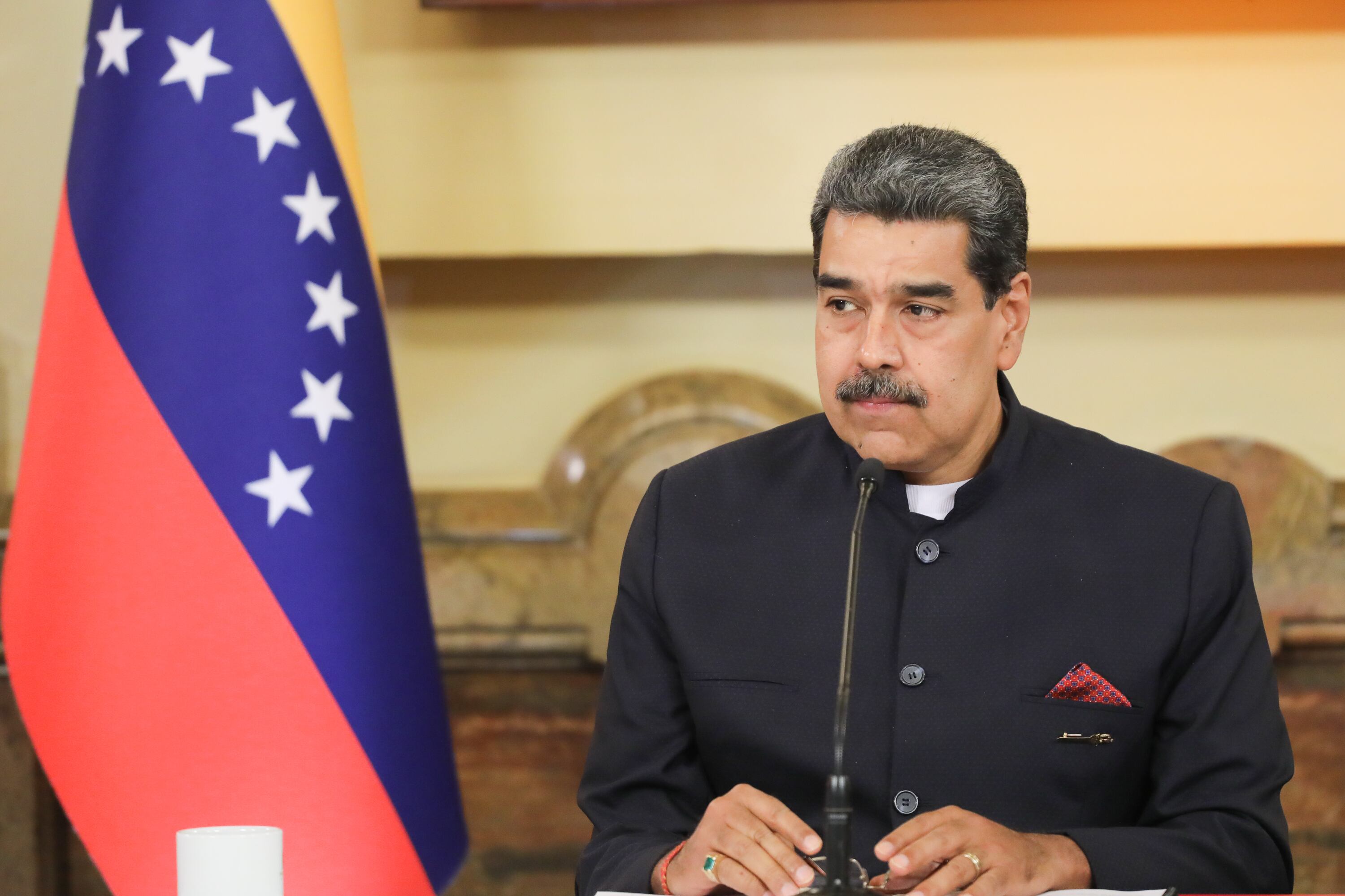 Nicolás Maduro, durante el acto de notificación al Ejecutivo Nacional del nuevo período legislativo 2024-2025, en Caracas (Venezuela). EFE/ Prensa Miraflores