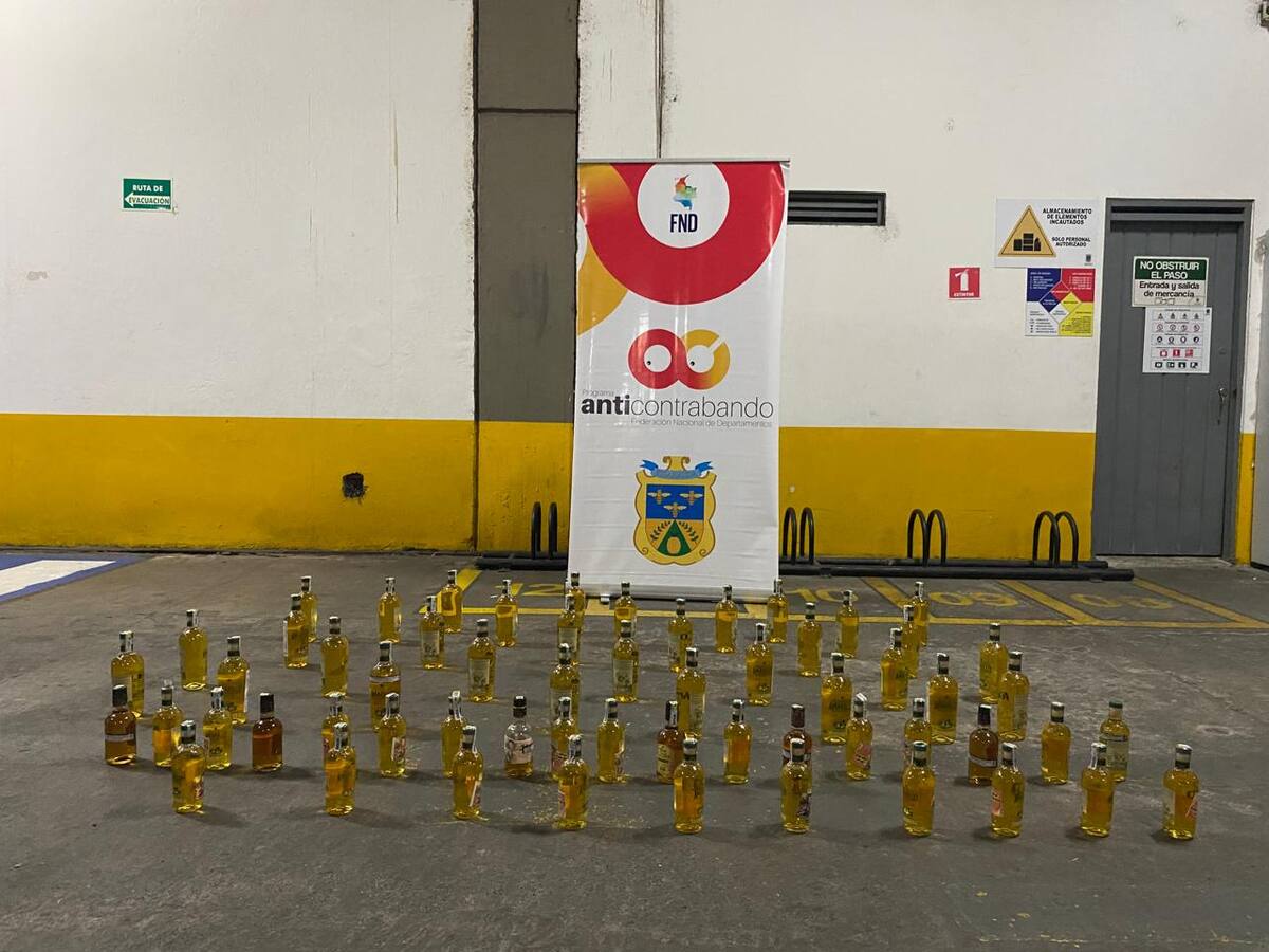 Importante incautación de licor adulterado en La Virginia