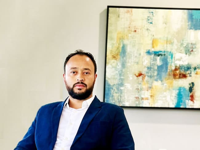 Cristian Guzmán, el ingeniero colombiano que trabaja para que las máquinas no se detengan