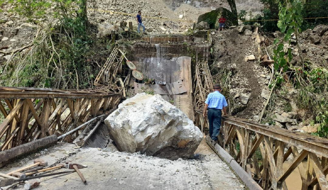 Caída del puente Las Señoritas afecta al sur del Tolima