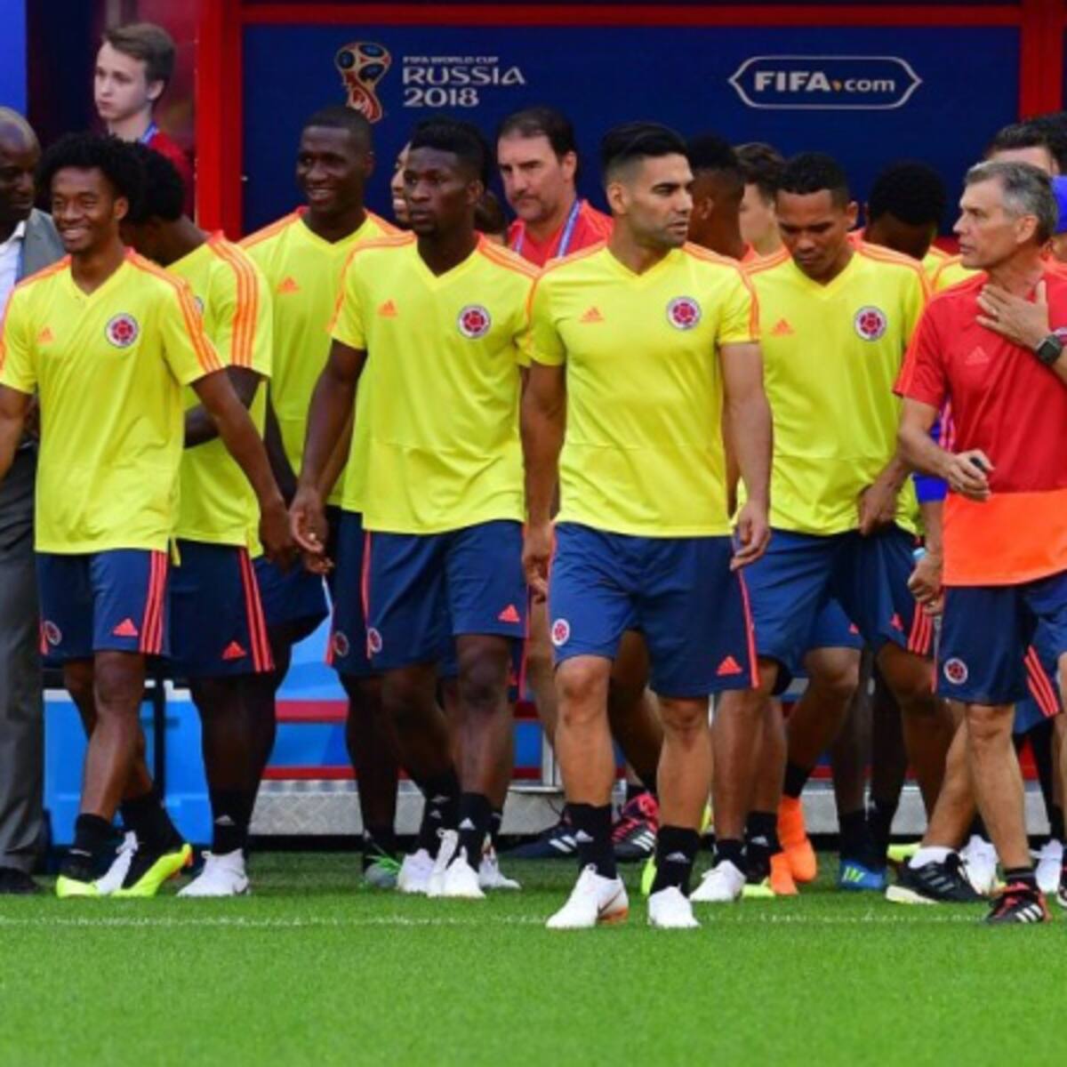 Colombia probó un 11 con variantes este sábado en práctica previa a Polonia