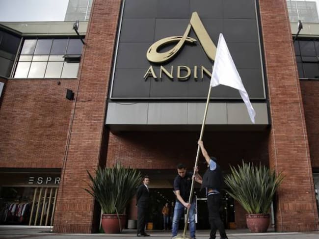 Atentado bomba, Centro Comercial Andino