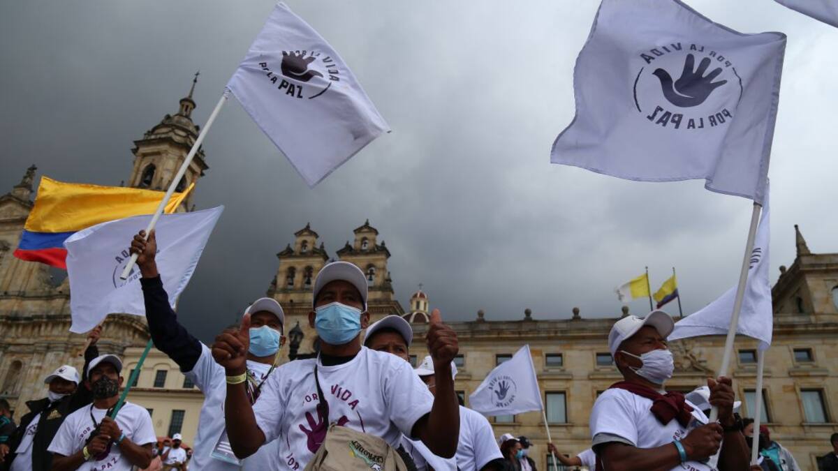 Gobierno reglamenta protección para excombatientes de FARC y sus familias