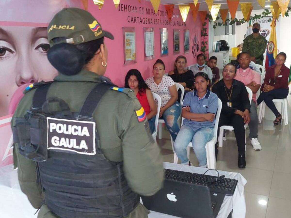 Gaula realizó curso antiextorsión a gremio empresarial de Cartagena