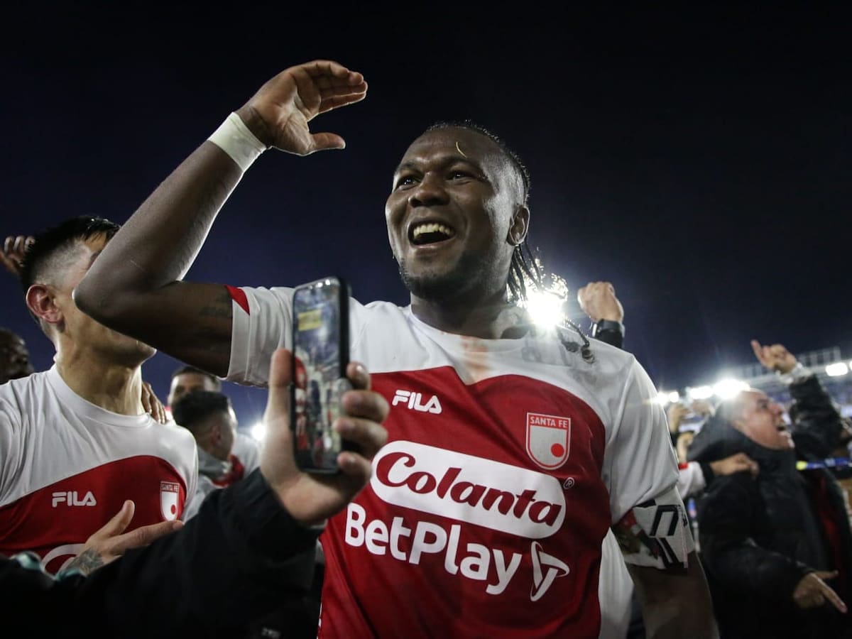 Hugo Rodallega arremete contra quienes menospreciaron a Santa Fe: “Hoy les tocó cerrar la boca”