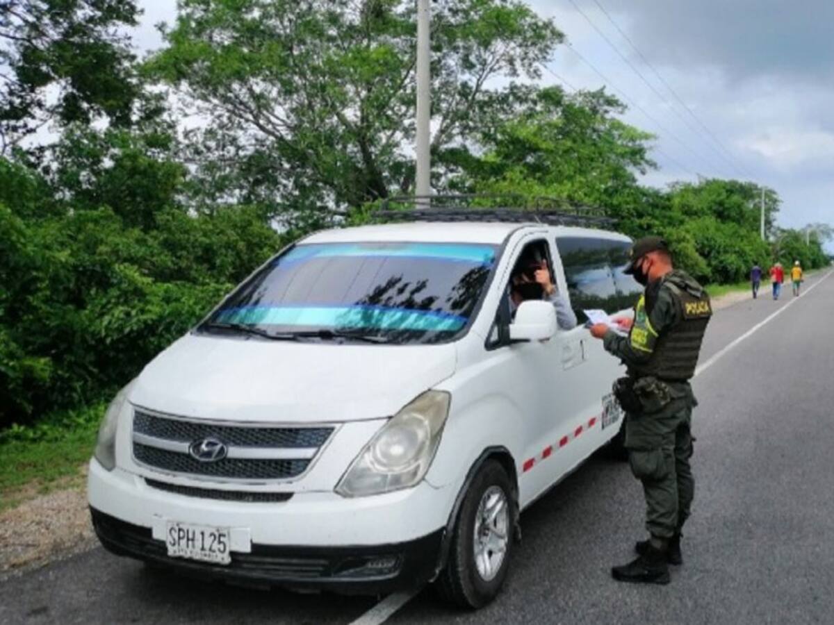 En Bolívar, 80 policías garantizan seguridad en carreteras del departamento