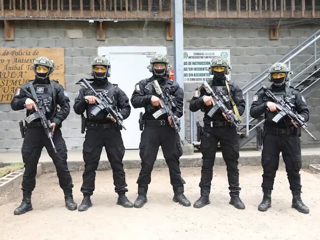 Cali cuenta con el respaldo de las Fuerzas Especiales Antiterroristas Urbanas y la operación ‘Blindaje’, que mantiene más de 600 hombres en controles mixtos y operativos tácticos en barrios y puntos estratégicos.