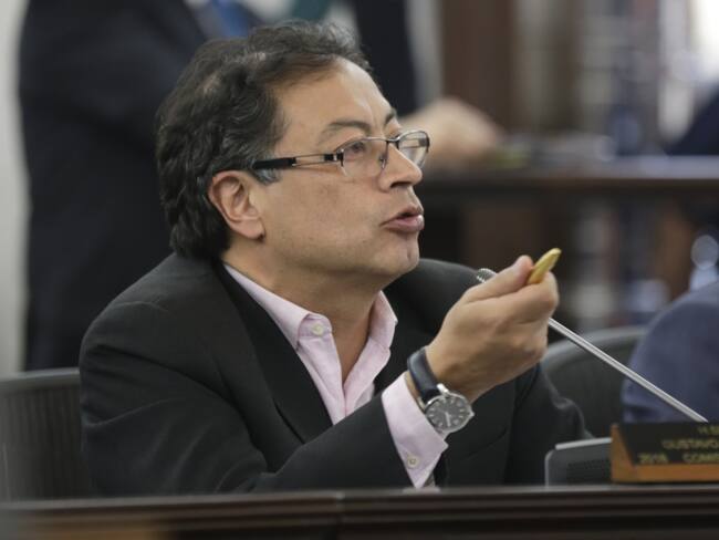 Gustavo Petro se suma a llamado de empresarios y el coronavirus