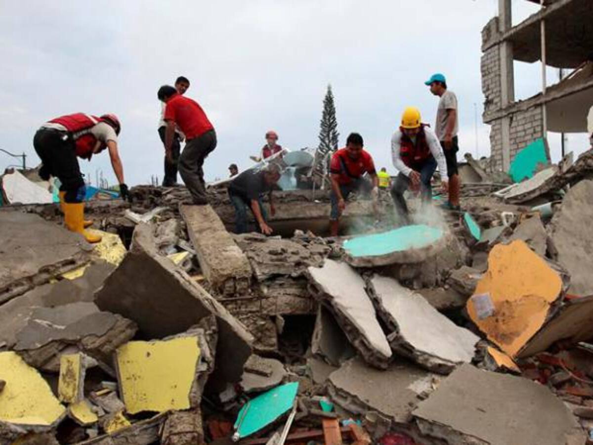 Autoridades de Manta y Portoviejo agradecen ayuda de Colombia y piden colaboración de países vecinos