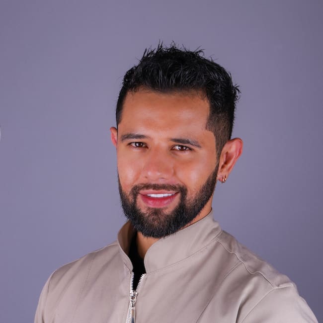 Felipe Buitrago, odontólogo colombiano que lidera la brigada en El Juncal. Foto suministrada