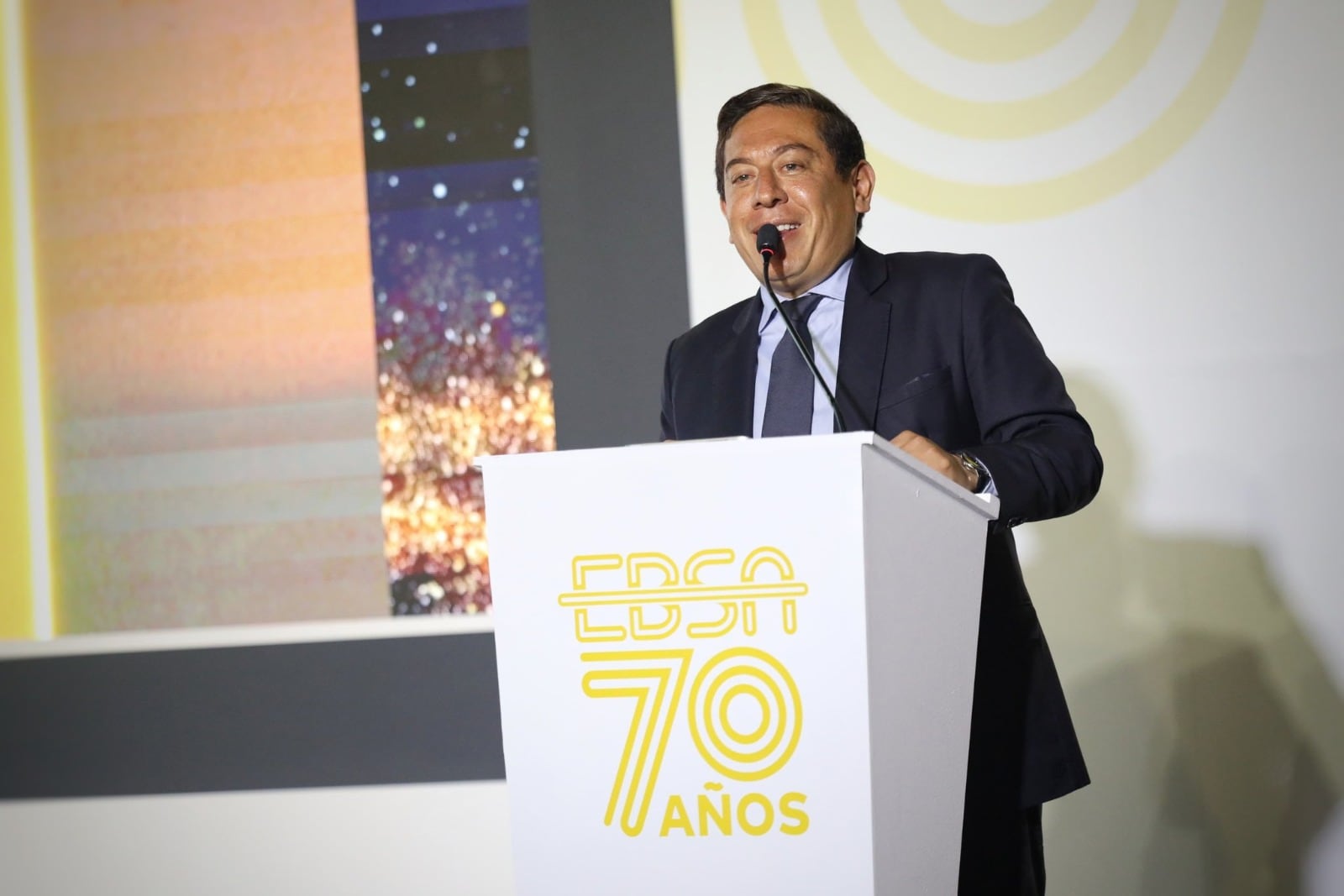 Inversiones en electrificación rural, salud y turismo, y reveló avances en un acuerdo para que los vagones ferroviarios