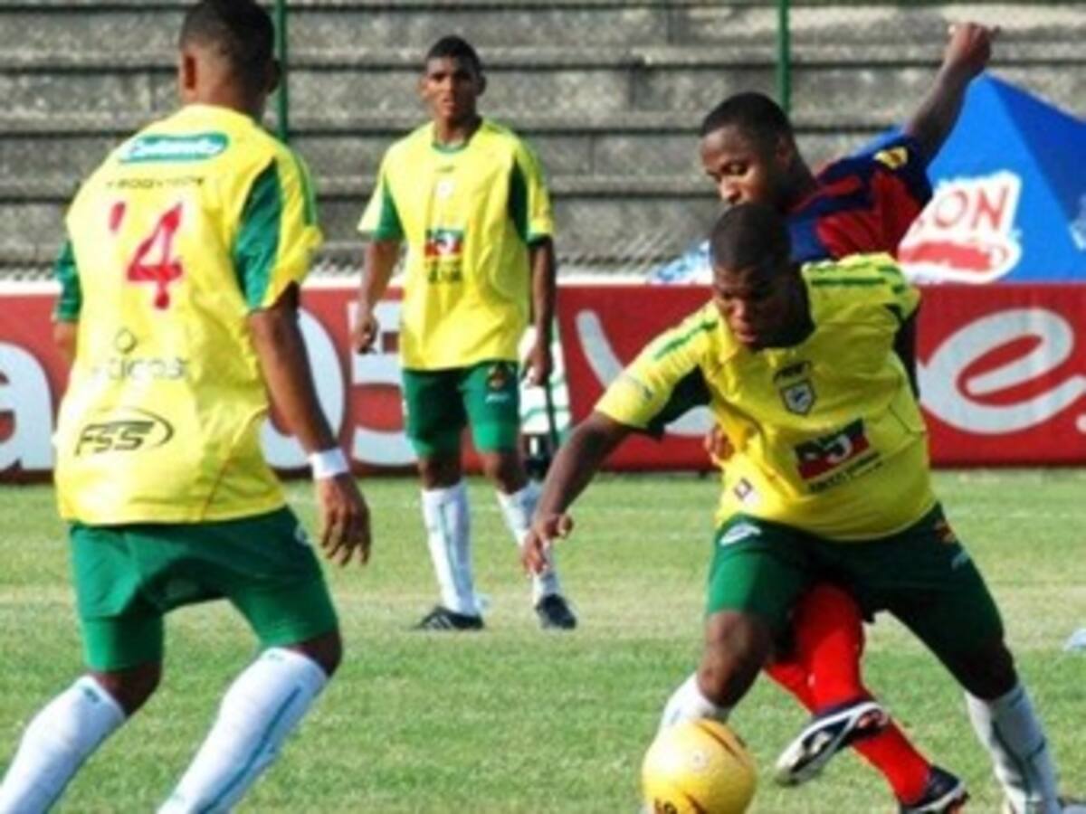 Santa Fe, Once Caldas y Junior ganaron de visitantes. Real Cartagena sigue líder del Apertura