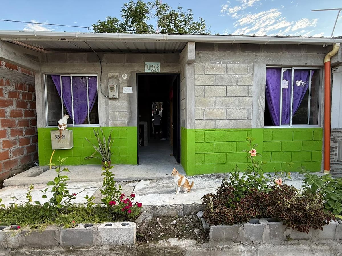 Pintuco apoyará reconstrucción de viviendas dañadas por el sismo en Antioquia