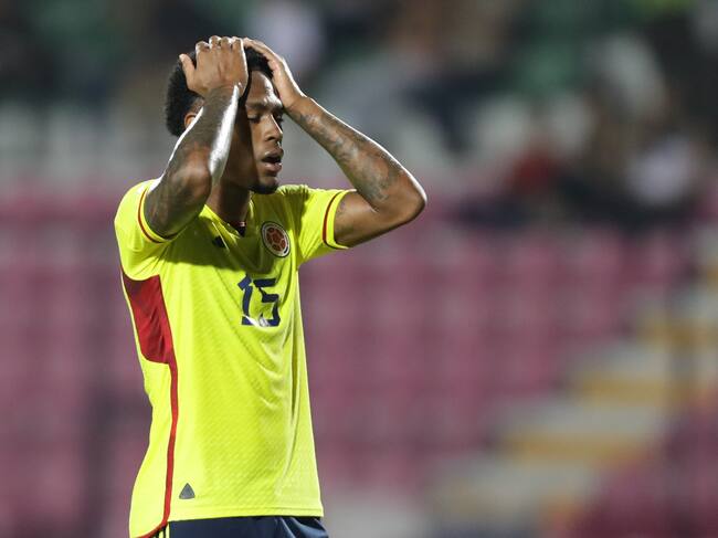 Colombia perdió con Bolivia el Torneo Preolímpico Sudamericano Sub-23, duelo disputado en el estadio Polideportivo Misael Delgado en Valencia (Venezuela). EFE/ Rayner Peña R.