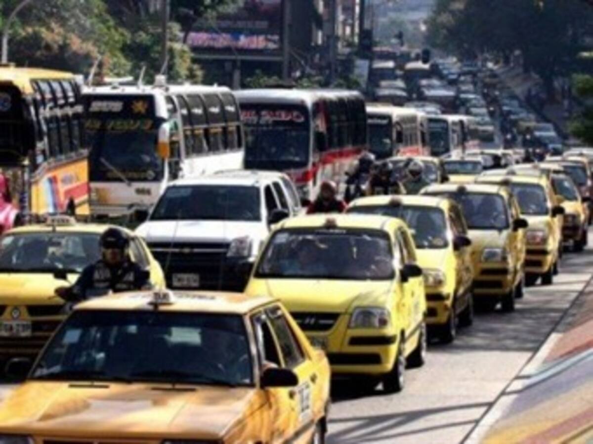 Desde este lunes aplican sanciones por pico y placa en Medellín