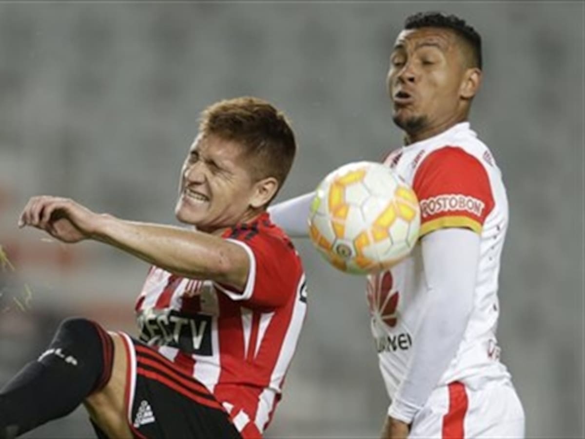 Un gol de Wilson Morelo mantiene vivo a Independiente Santa Fe