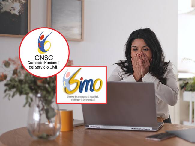 Persona feliz mirando una oferta laboral en SIMO de la CNSC (Getty Images)