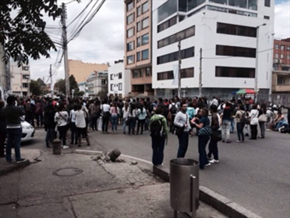 Trancones en el norte de Bogotá por protestas de la Universidad San Martin