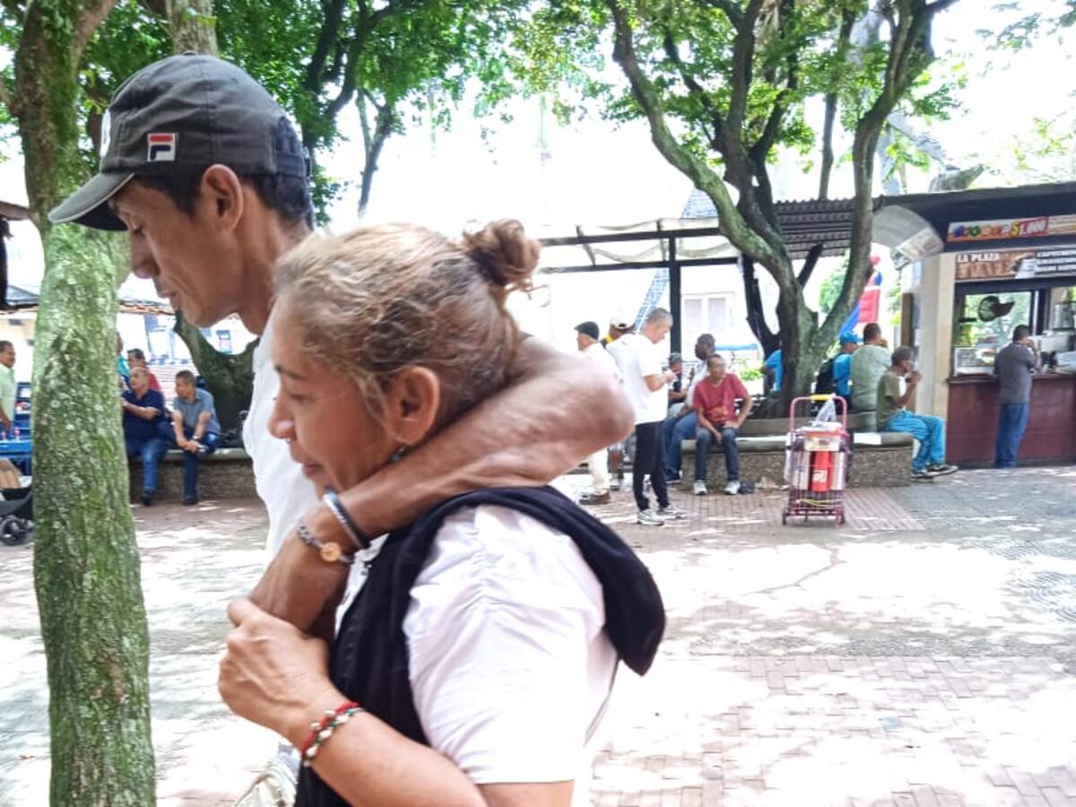 Final feliz, madre encontró a su hijo desaparecido desde hace 3 años en Armenia