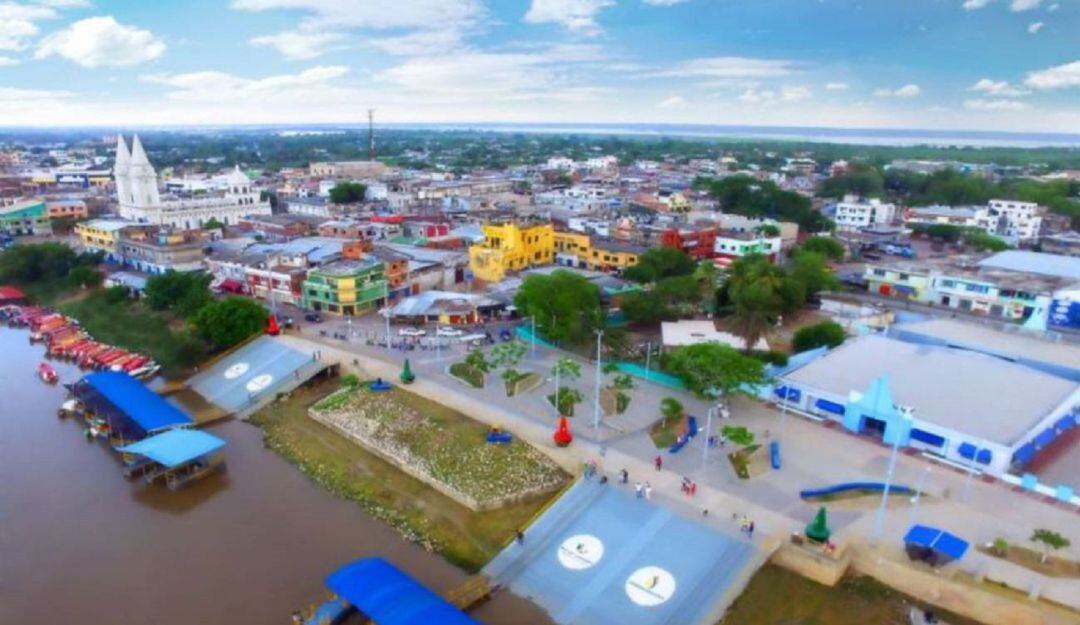 El millonario hurto se registró en el puerto de este municipio. Los sujetos lograron emprender la huida