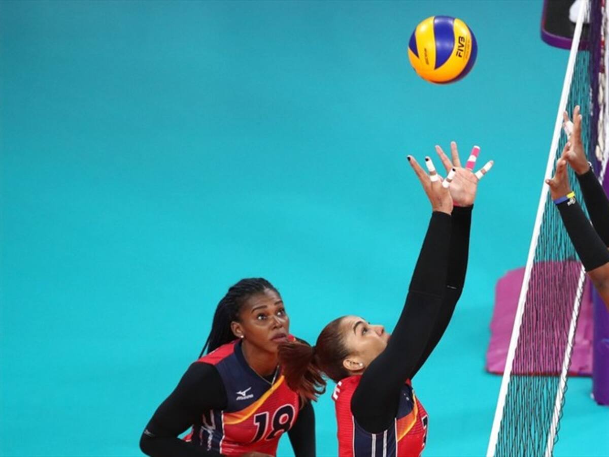 Selección colombiana de voleibol femenino pierde ante República Dominicana