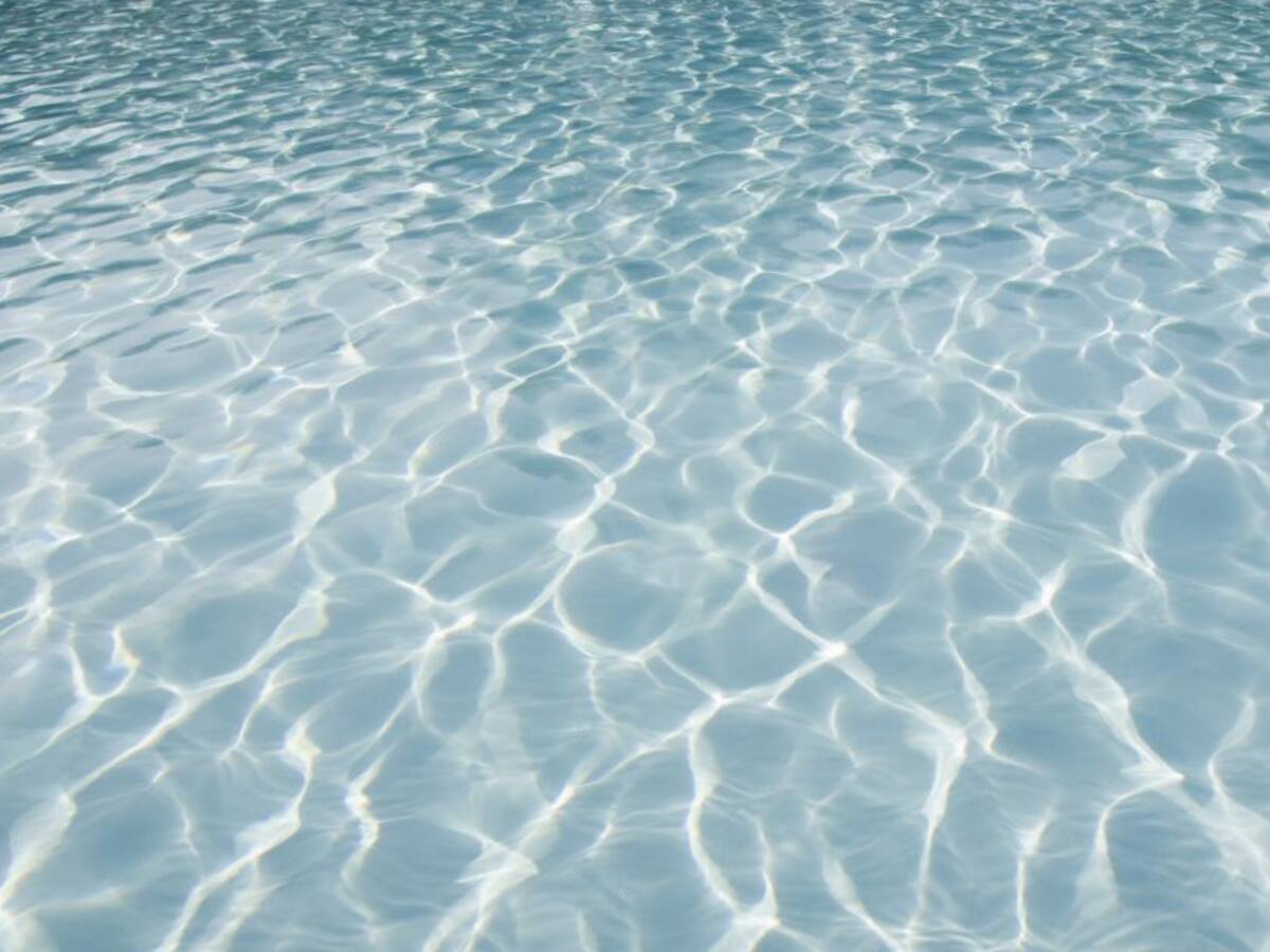 Video: Menor casi muere ahogada al quedar atrapada por filtro en piscina