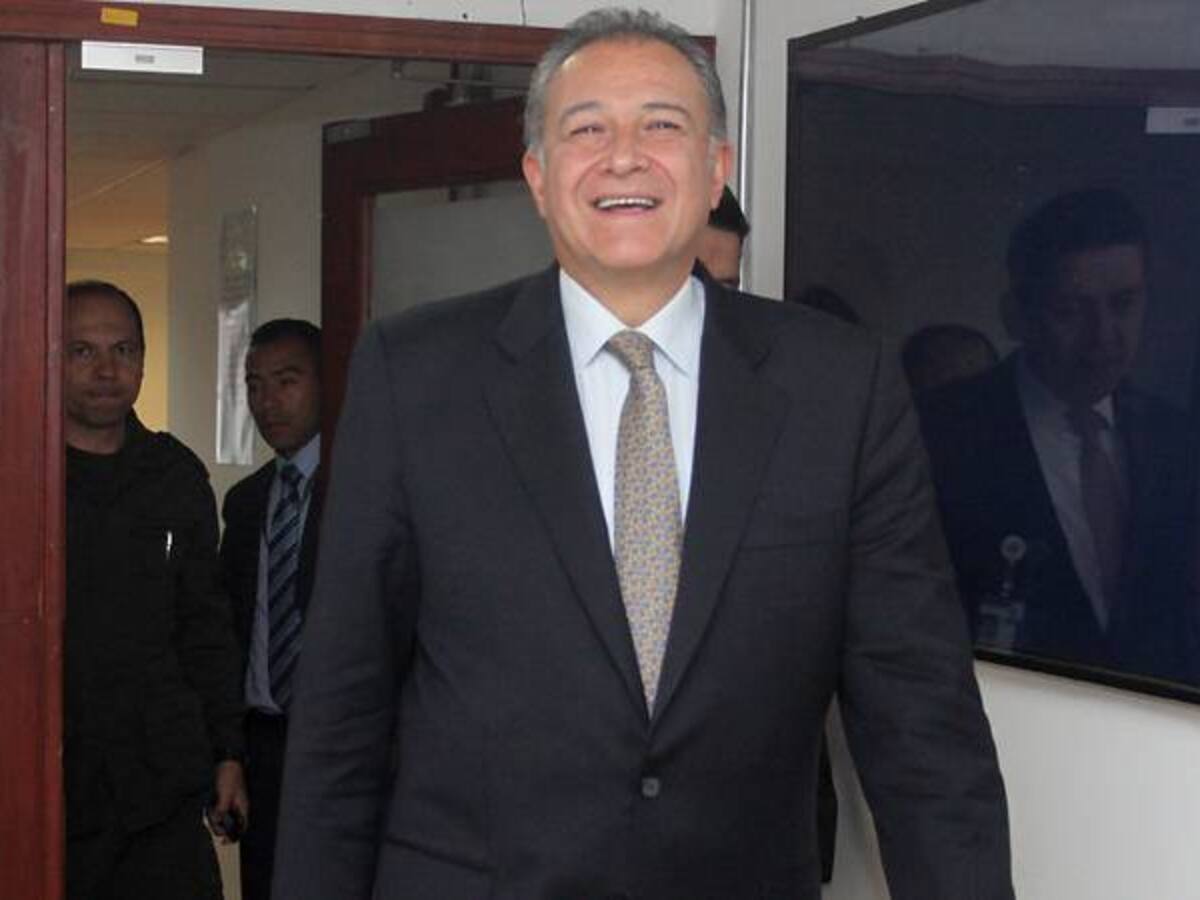 General Óscar Naranjo: carisma, técnica e inteligencia