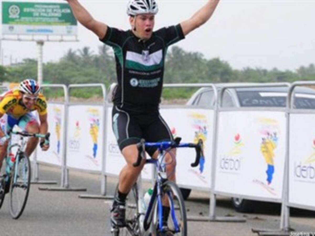 El ciclista vallecaucano Cristian Tamayo primer líder de la Clásica del Caribe