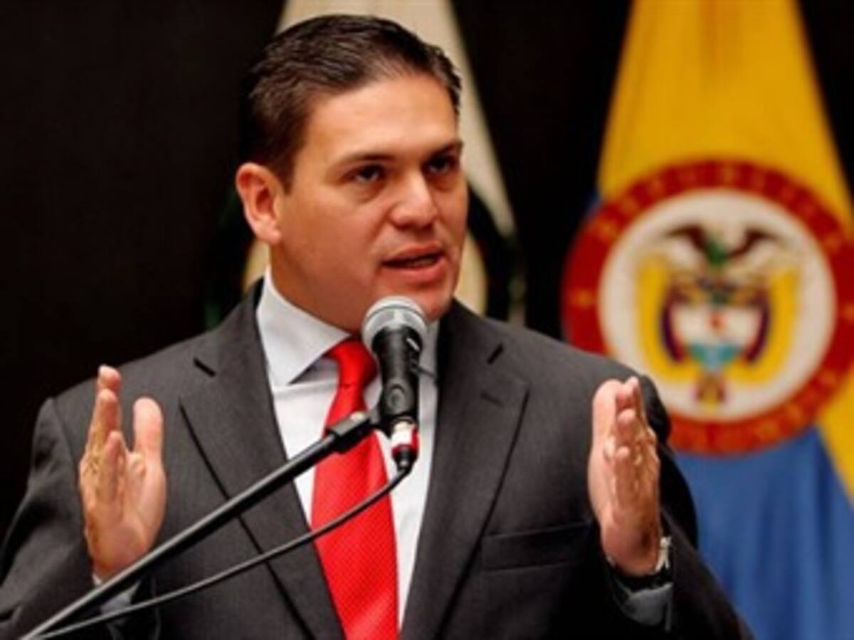 Mindefensa responsabiliza a las Farc de secuestro del general Alzate