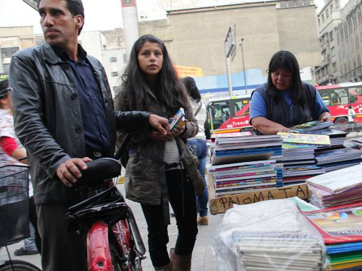 Defensoría inició campaña contra lista de útiles inútiles