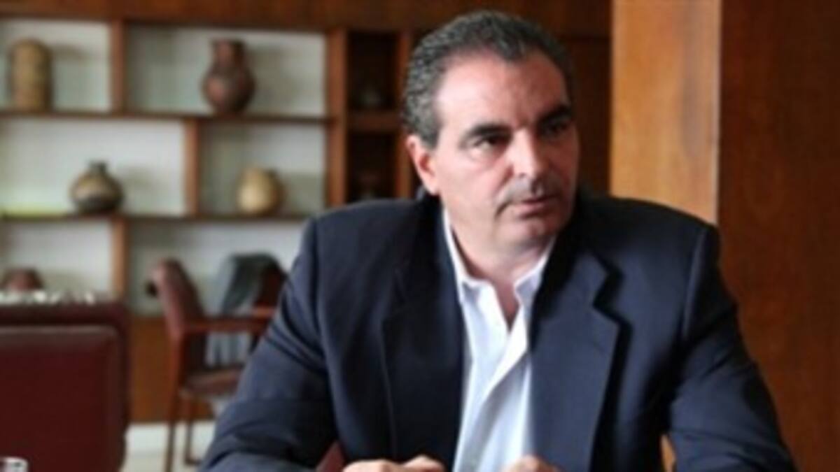 Mininterior confía en que hoy será aprobado en comisiones el referendo por la paz