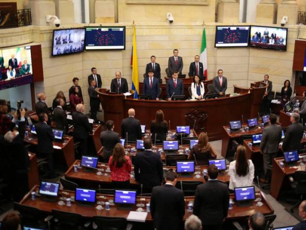 El top 10 de las leyes sancionadas por el presidente Santos en 2015