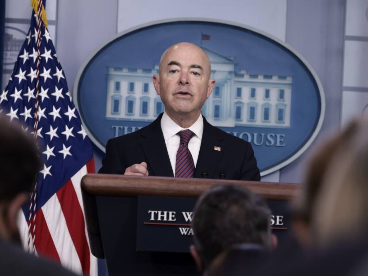 EE.UU. no podrá deportar extranjeros únicamente por ser indocumentados